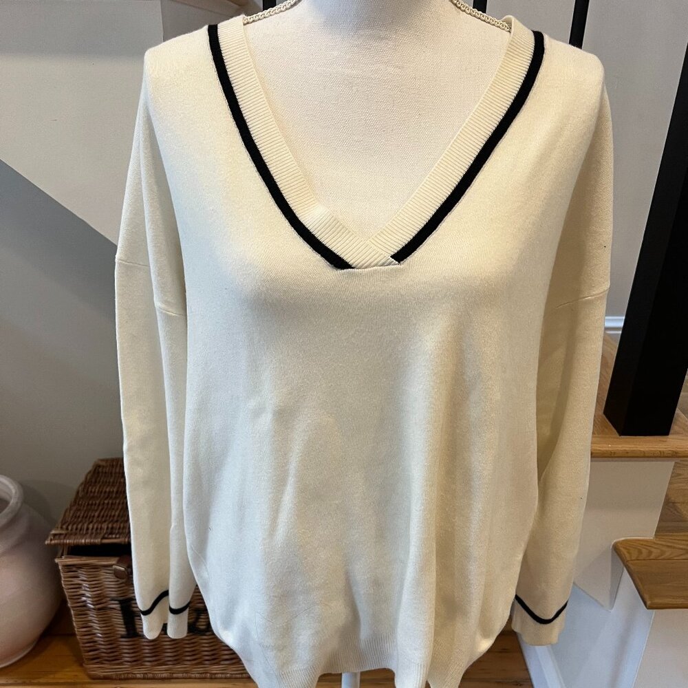 Mango Contrasting V Neck Sweater Size Small